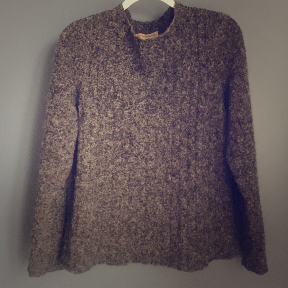 Red maple Grey wool sweater